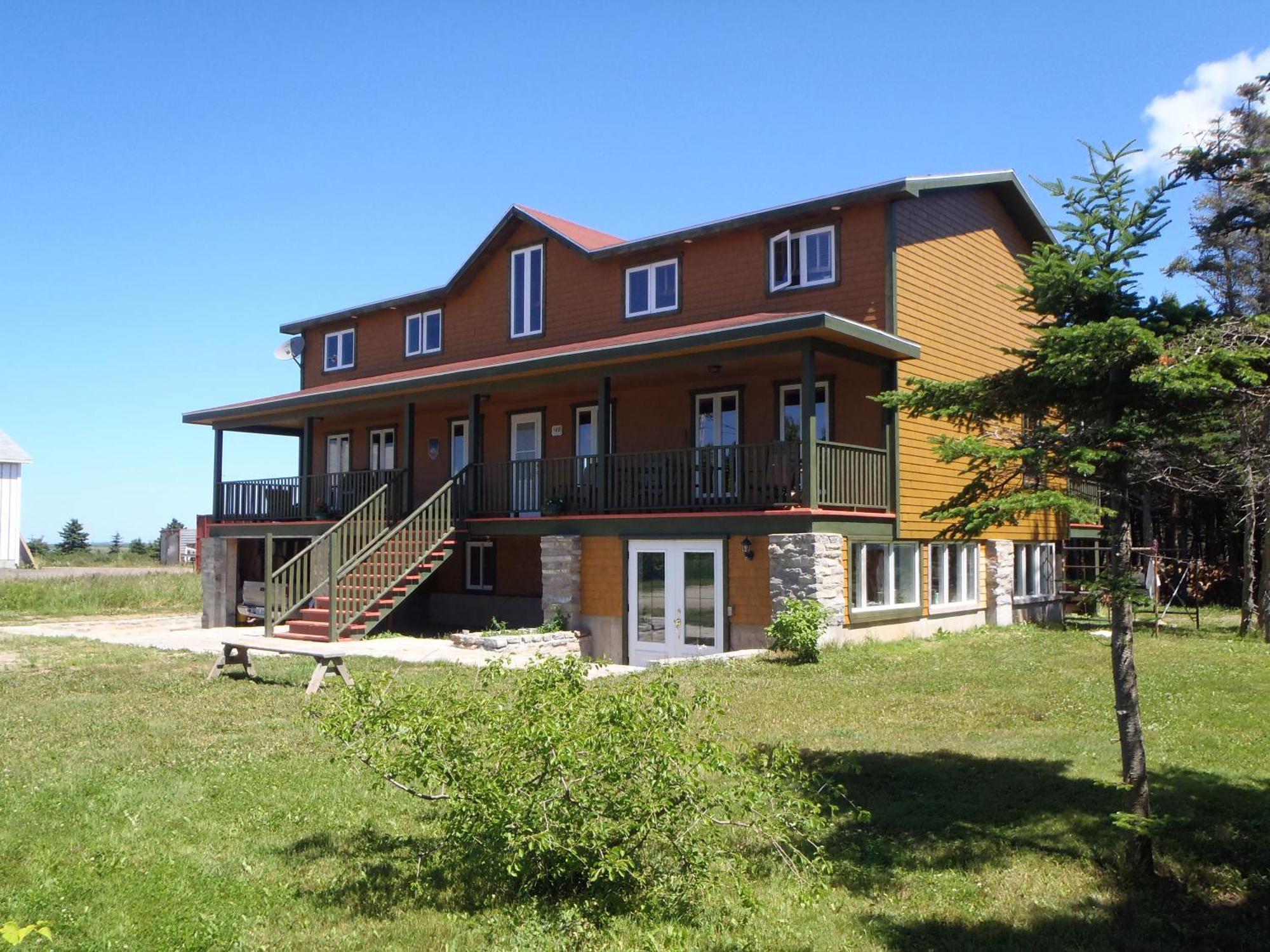 Gite La Maison Chez J.P. Bed And Breakfast Havre Aux Maisons Exterior photo