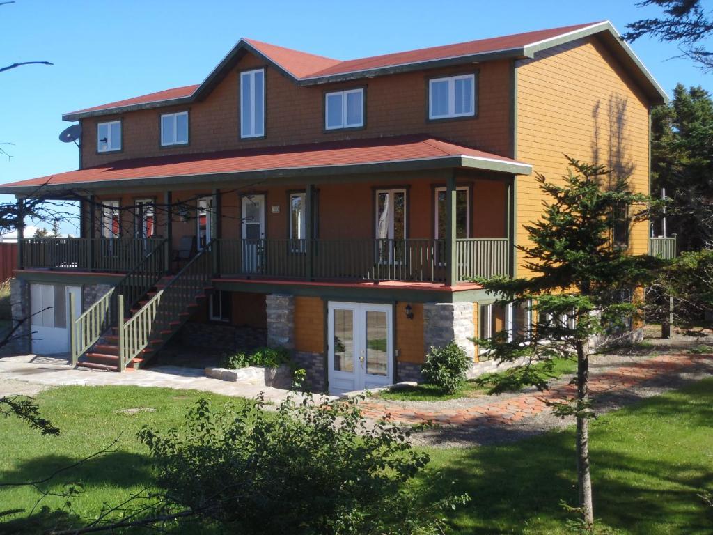 Gite La Maison Chez J.P. Bed And Breakfast Havre Aux Maisons Exterior photo